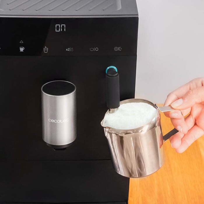 Автоматична кавомашина Cecotec Cremmaet Compact Steam, 1350 Вт, 19 бар, з капучинатором
