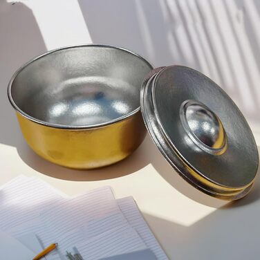 Одношарова металева миска об&39ємом 600 мл з ізольованою кришкою, контейнер для ланчу для гарячих страв та рішення з кришкою для любителів активного відпочинку. Одношаровий металевий харчовий контейнер.