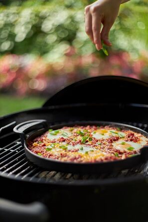 Чавунна планча Weber для системи Gourmet BBQ рівномірний нагрів, для риби, овочів та страв-смажениць чорна (7421)