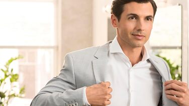 Тример для підстригання волосся в носі та вухах Серія 5000 для підстригання волосся в носі та вухах і брів без вищипування (з гребінцем для бороди та точним тримером) Серія 5000 NT5650/16, 5650/16