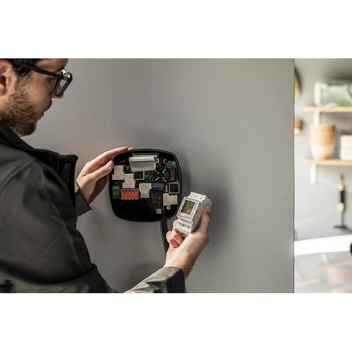 Сонячний зарядний пристрій Wallbox Pulsar Plus - зарядний пристрій для електромобілів (7,4 кВт, 5 метрів, тип 2, WiFi, Bluetooth,