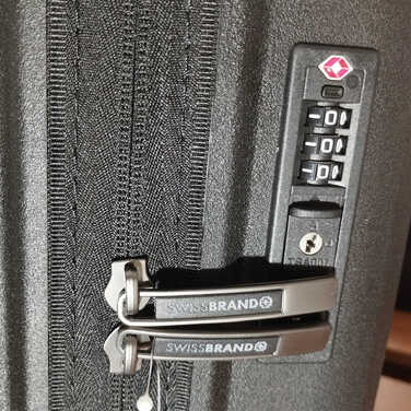 Валіза Swissbrand Narberth (S) Black (SWB_LHNAR001S)