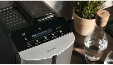 Повністю автоматична кавоварка Siemens EQ300 TF303E07, для багатьох кавових делікатесів, піноутворювач, керамічна кавомолка, функція OneTouch, 1300 Вт, Inox сріблястий металік