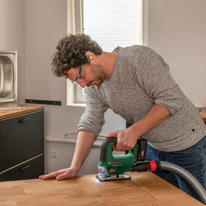 Акумуляторний лобзик Bosch UniversalSaw 18V-100 (без акумулятора, 18 вольт, в коробці) без акумулятора I Новий UniversalSaw 18V