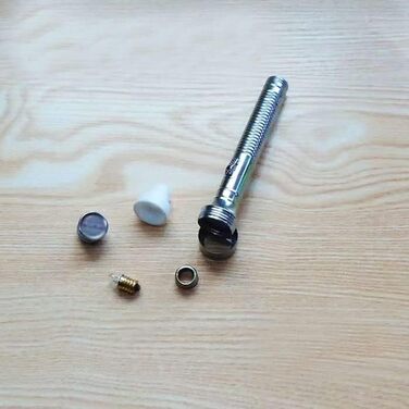 Ретро-ностальгічний портативний ліхтарик, старомодний ностальгічний ліхтарик, простий портативний ліхтарик для вулиці у вінтажному стилі, потужний яскравий ліхтарик, н.с.