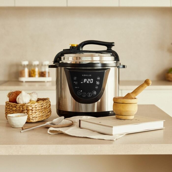 Електрична мультиварка-скороварка NEWLUX Chef Pot V110, 10 програм, 1000 Вт, об'єм 6 л, таймер на 24 години, функція підігріву, 2 режими тиску