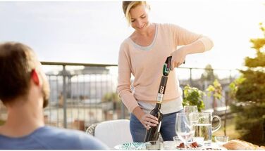 Акумуляторна викрутка Bosch IXO (7-е покоління 3,6 В 2,0 Ач 5,5 Нм в комплекті кутова та ексцентрикова насадка з кабелем micro USB