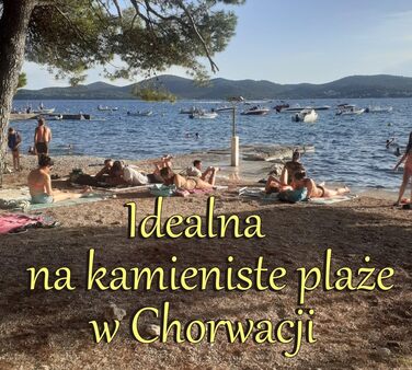 Складаний пляжний килимок, водонепроникний, з щільним наповнювачем з піни, для кам&39янистих пляжів Хорватії, з візерунком у смужку троянд