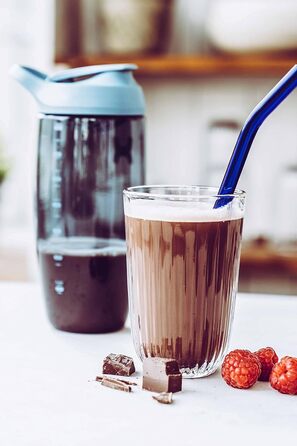 Протеїн 100% Pure Whey, Multipower, Шоколад, 2 кг — водорозчинний порошок з концентратом та ізолятом сироватки, 21 г білка на порцію