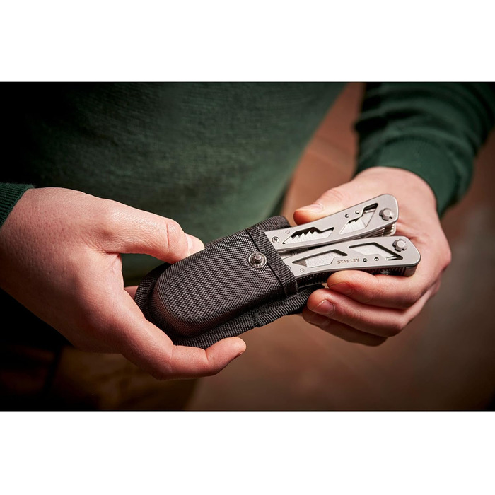 Багатофункціональний інструмент Stanley STA084519 12 в 1 з сумкою