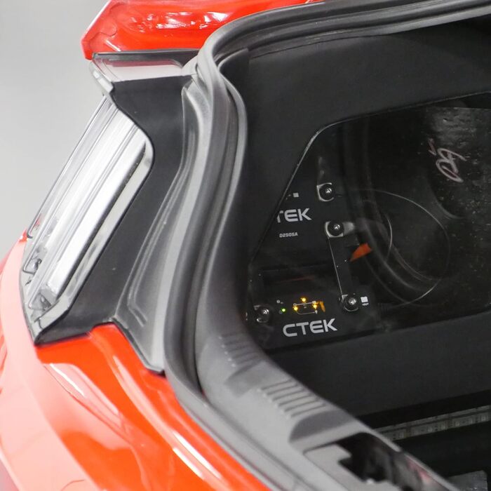 Зарядний пристрій 12В для стартерних і сервісних акумуляторів в будинках на колесах, вантажівках і 4x4, сонячний автомобільний аку