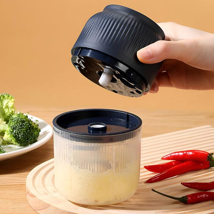 Електрична цибульна нарізка Mini, бездротова портативна USB-зарядка Маленький часниковий подрібнювач Блендер Подрібнювач їжі М'ясорубка для цибулі Перець Часник Овочі (400 мл, синій) 400 мл Синій