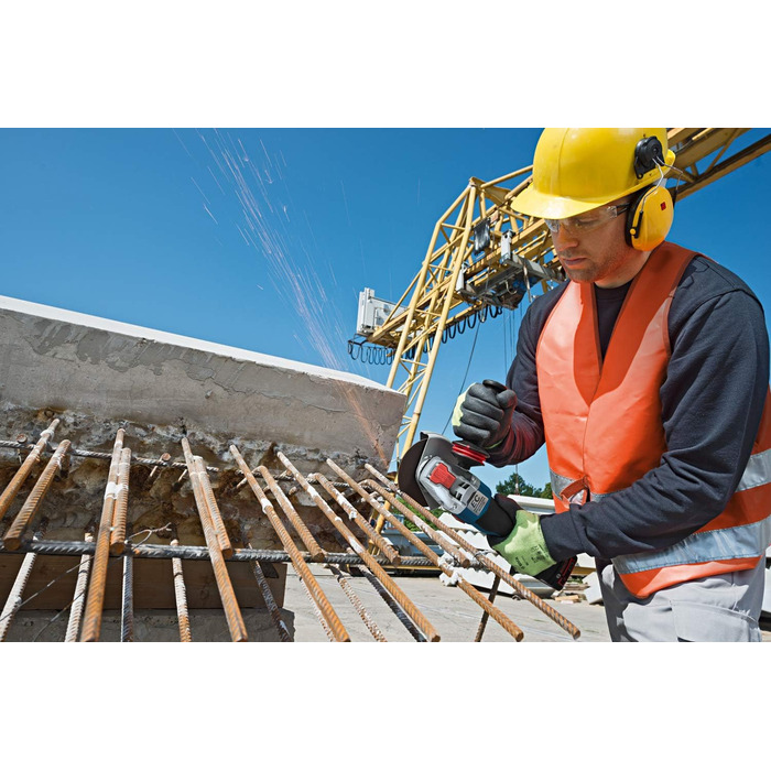 Акумуляторна кутова шліфувальна машина Bosch Professional 18V System GWX 18V-10 з X-LOCK (Ø диска 125 мм, вкл. захисний кожух, дод