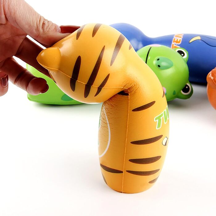 Дитячий набір для боулінгу Relaxdays, 10 кеглей, 2 м&39ячі, тварини, вік 3, для приміщень та вулиці, набір для боулінгу з пінопласту, різнокольоровий