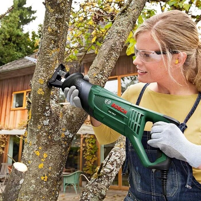 Шабельна пила Bosch PSA 700 E (710 Вт, у коробці)