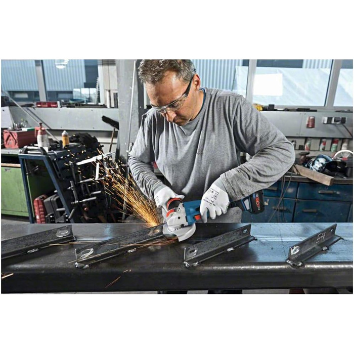 Кутова шліфувальна машина Bosch Professional BITURBO GWX 18V-15 C (діаметр диска 125 мм, кріплення X-LOCK, в комплекті 2 акумулято