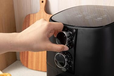 Аерофритюрниця 4 л - Фритюрниця з таймером і функцією збереження тепла - Вибір температури - Більш енергозберігаючий і швидший, ніж духові шафи - 1400 Вт (чорний)