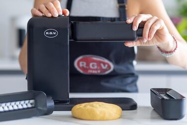 Електрична машина для пасти RGV Pasta Ora 3 насадки, 5 рівнів товщини тіста, насадки для тальйоліні 2 мм та тальйотеле 6 мм