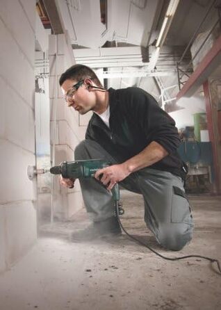 Ударний дриль Metabo SBE 760 (600841850) пластиковий корпус, номінальна вхідна потужність 760 Вт, вихідна потужність 370 Вт, макс.