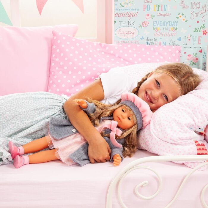 Функціональна лялька Bayer Design 94635AX Шарлін з волоссям і сплячими очима, говорить і співає 90 речень, 2 вірші і 8 пісень, 46