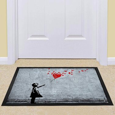 Дівчина з повітряною кулькою та метеликами, килимок у стилі Бенксі Декоративний килимок для приміщень Дизайнерський килимок для прихожих 60x40 см, 1art1