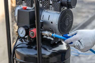 Вертикальний повітряний компресор FIAC SUPERSILENT 50V, безмасляний, максимальний тиск 8 бар, 1 к.с., бак 50 л, рівень шуму 58 дБ