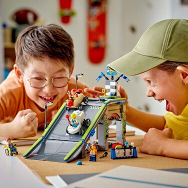 Конструктор LEGO City Гонки на мильницях, 436 деталей