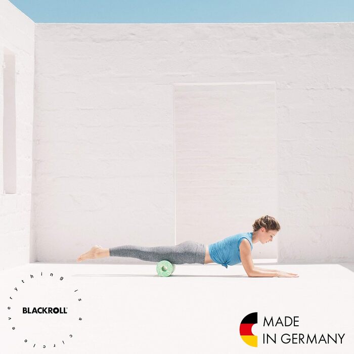 Ролик для фасції BLACKROLL (45 см x 15 см), фітнес-ролик для самомасажу спини та ніг, ефективний масажний ролик різного рівня жорсткості, зроблено в Німеччині, середній 45 - білий/зелений