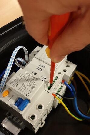 Набір викруток KS TOOLS VDE, 9 предметів, плоскі та хрестоподібні (Phillips)