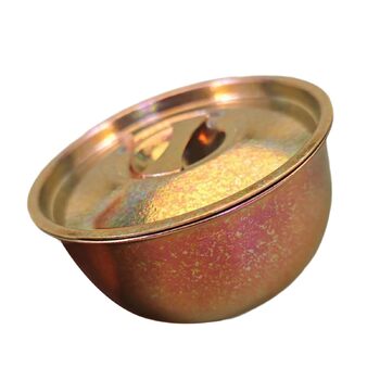 Одношарова металева миска об&39ємом 600 мл з ізольованою кришкою, контейнер для ланчу для гарячих страв та рішення з кришкою для любителів активного відпочинку. Одношаровий металевий харчовий контейнер.