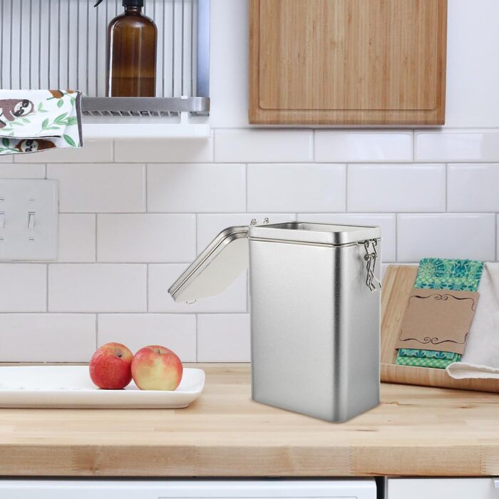 Білий бляшаний контейнер для зберігання кави з ретро-дизайном, герметичний контейнер для кавових зерен та меленої кави, квадратний контейнер для зберігання для кухні та дому, сріблястий, 7,5 x 4,7 x 3,1 дюйма