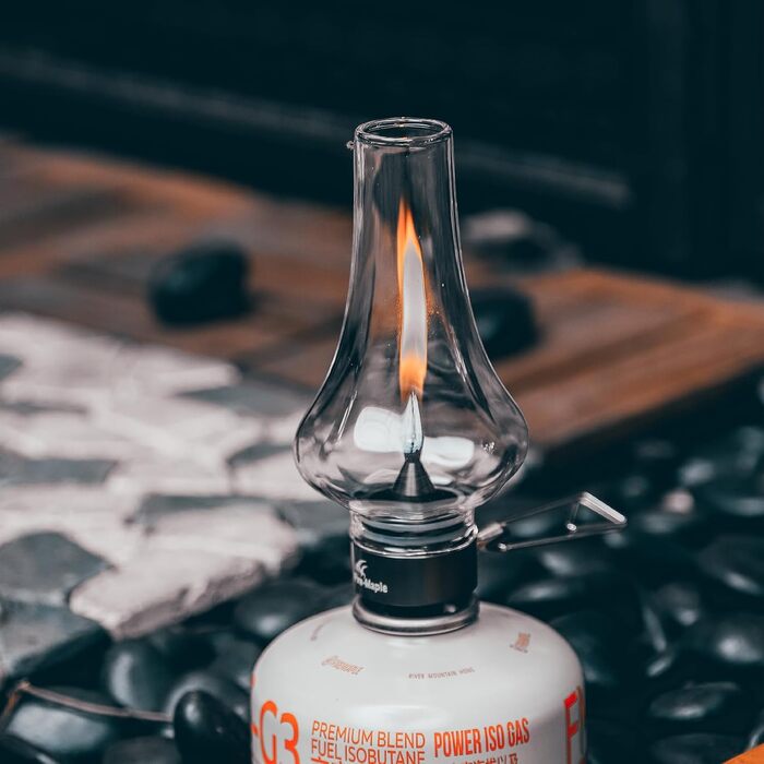 Газовий ліхтар для кемпінгу Fire-Maple Tulip виготовлений зі скла, сталі та алюмінію для газових балончиків з пропаном або ізобутаном. Гарне освітлення без ковпачків для кемпінгу, надзвичайних ситуацій та використання на свіжому повітрі.