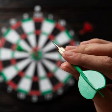 Мішень для дартсу, звичайна 38 см, двосторонній щит для дорослих та підлітків з 6 сталевими дротиками, круглий корпус для кріплення на стіну