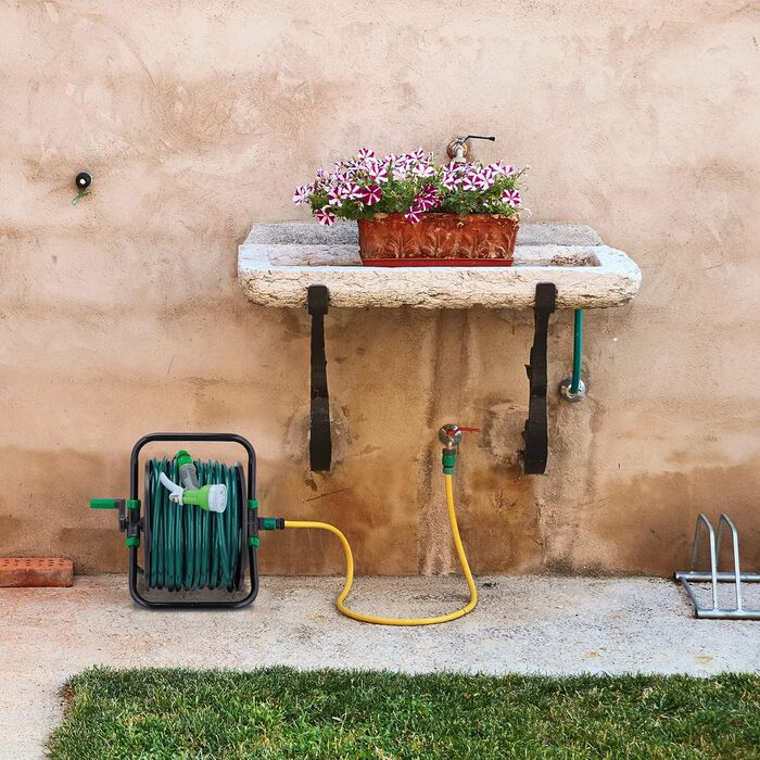 Котушка для шланга Relaxdays, для 30 м шланга 1/2, сталь, пластик, тримач шланга, 38 x 42 x 31 см, чорний/зелений