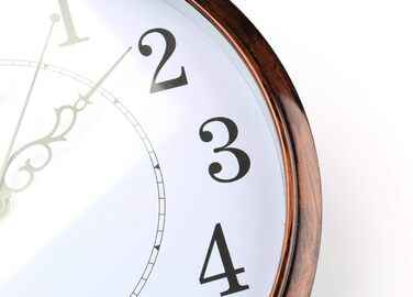 Настінний годинник Tosnail 12 дюймів без звуку цокання, ретро вінтажний стиль, на батарейках, прикраса для вітальні, дому, кухні,