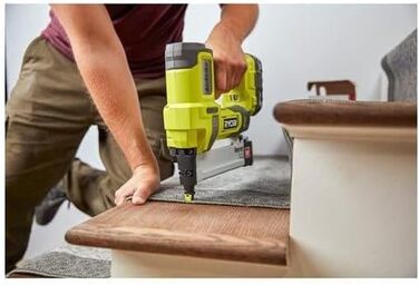 Акумуляторний степлер RYOBI 18 В ONE R18GS18-0 (ємність магазину 100 скоб, товщина/довжина скоб 5,5-6,1 мм/ 10-38 мм, без акумулят