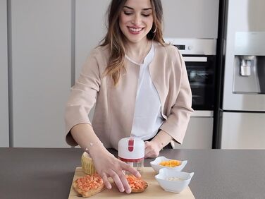 Подрібнювач з підключенням USB, міні кухонний комбайн, ємність 250 мл, потужність 3,7 В, 3 леза з нержавіючої сталі, акумуляторна