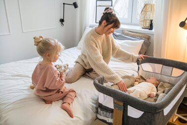 Дитяче ліжечко Momi SMART Bed 4-в-1 до 15 кг, приліжкове ліжечко для немовлят з матрацом, регульована висота, сірого кольору, одномісне