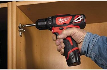 Акумуляторна викрутка Milwaukee M12 202C BDD