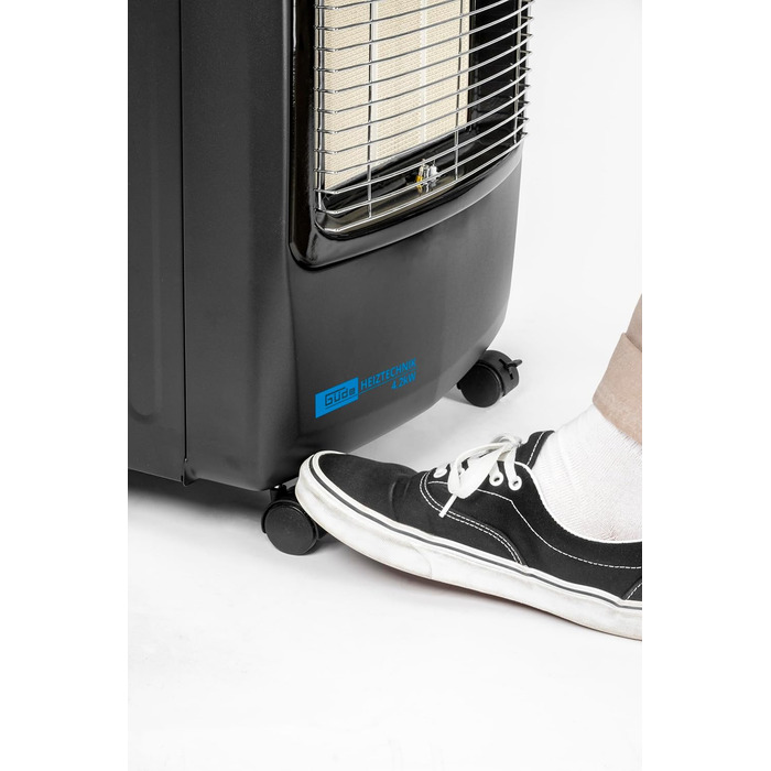 Газовий обігрівач Gde GGH 4200 K (4200 Вт, 3 рівні нагріву, п&39єзорозпалювання, портативний, робочий тиск 50 мбар, керамічні нагрівальні елементи, термозапобіжник, 4 фіксуючі ролики, вкл. газовий шланг та регулятор тиску)