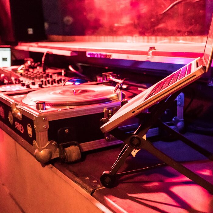 Універсальна підставка для ноутбука з регульованою висотою - складана підставка для ноутбуків 13, 15, 17 дюймів - мобільна підставка для Apple MacBook Pro Air, ноутбуків - тримач для ноутбука, підставка під ноутбук