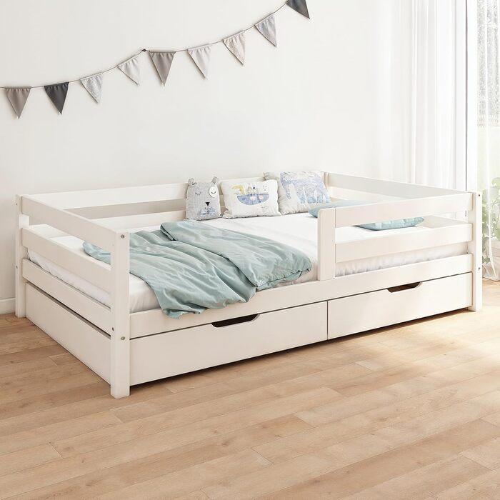 Дитяче ліжко Ehrenkind Sona з масиву сосни, біле, 120x200 см із захистом від падіння