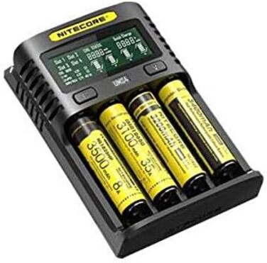 Зарядний пристрій Nitecore UMS4