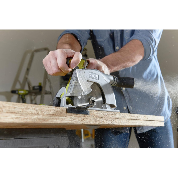 Акумуляторна портативна циркулярна пила RYOBI 18 V ONE R18CS-0 (отвір ø 16 мм, глибина різання до 52 мм, частота обертання на холо