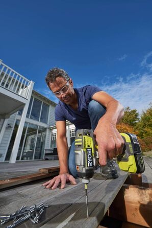 Безщітковий акумуляторний ударний гайковерт Ryobi DeckDriveTM ONE 18 В R18IDBL-0, з набором насадок 3, крутний момент 270 Нм, безщ