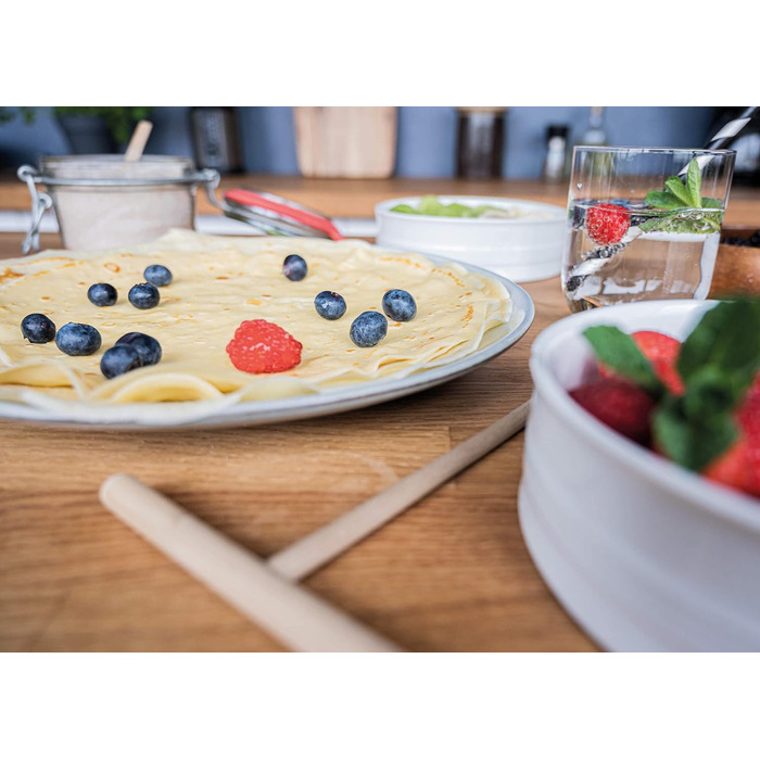 Млинниця Cloer 6630, для солодких або солоних млинців з 30 см Ø, 1200 Вт, антипригарне покриття, в т.ч. дерев'яний розмазувач і токар тіста, чорний Single