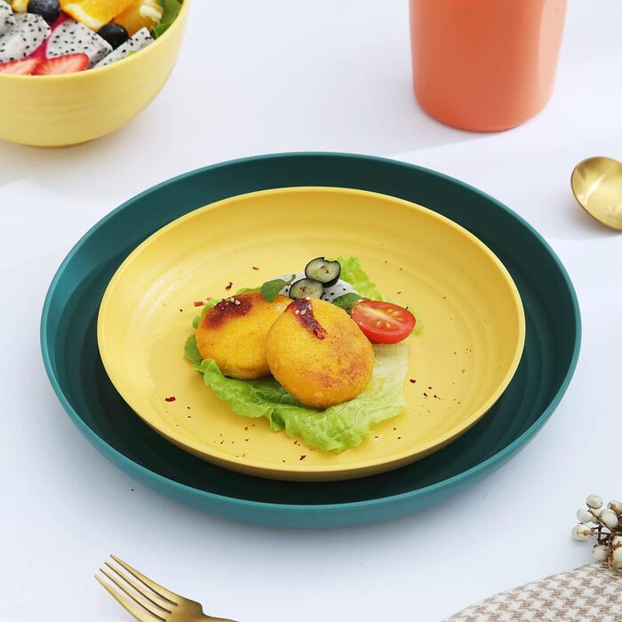 Набір посуду Kyraton з 16 предметів, небиткий та багаторазовий, з пластику. Легкі тарілки, чашки, миски. Легко переносити та мити. Не містить бісфенолу А. На 4 порції. 1. Різнокольоровий.