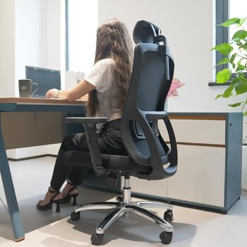 Ергономічне офісне крісло, стілець для роботи з регульованим підголівником, підлокітниками та поперековою опорою, обертове крісло з сітки, крісло для керівника з регульованою висотою, комп&39ютерне крісло з функцією гойдання, вантажопідйомність 150 кг