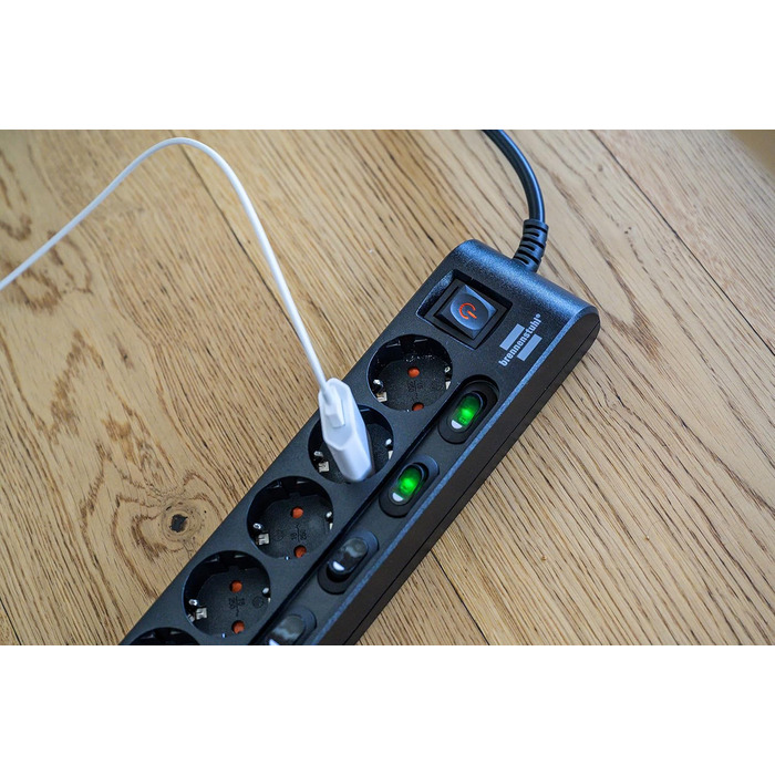 Розеткова планка Brennenstuhl індивідуально перемикається 6-шляхова з 2-полюсними вимикачами (розеткова планка з головним вимикаче