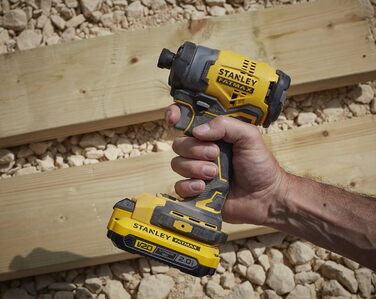 Акумуляторний гайковерт Stanley FatMax 18В SFMCF810B (макс. крутний момент 170 Нм, безщітковий двигун з суцільнометалевою планетар